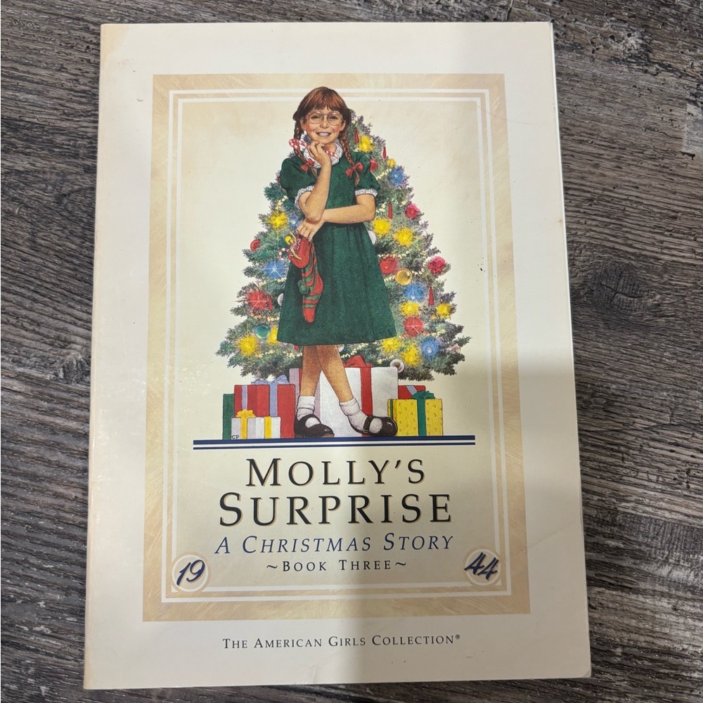 Mollys Surprise, Book 3